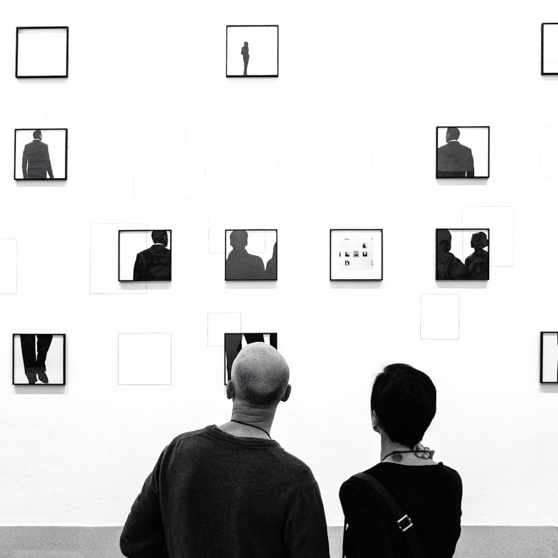 Hier finden Sie unsere Öffnungszeiten. Wir freuen uns, Sie vor Ort begrüßen zu dürfen – auf Wunsch auch nach Terminabsprache.